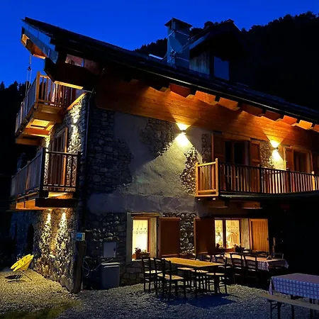 Rifugio Combe D'imbert Vittoria Cesana Torinese