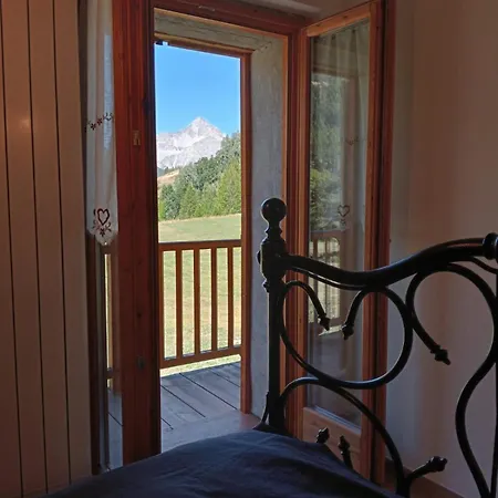 Rifugio Combe D'imbert Vittoria Hotel